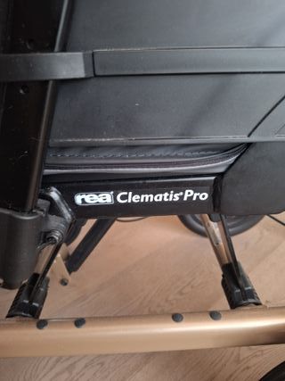 Silla de ruedas  Rea Invacare clematis pro