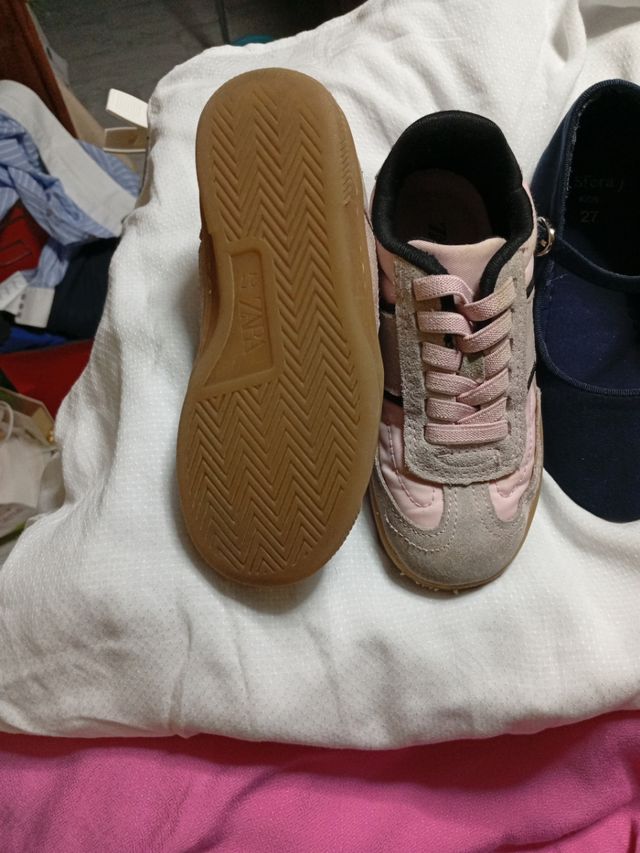 Lote Zapatillas Zara y Zapatos Esfera Talla 27