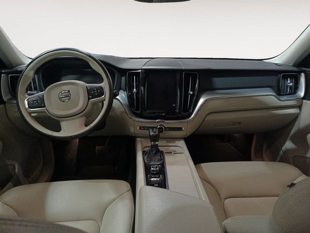 Volvo XC60 Business Plus 2WD