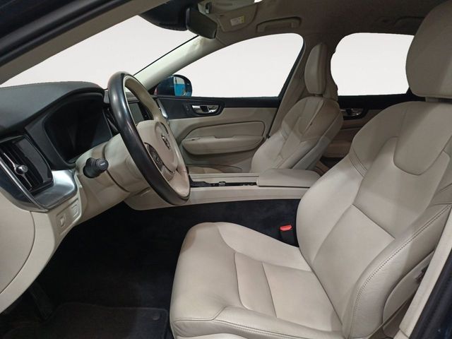 Volvo XC60 Business Plus 2WD