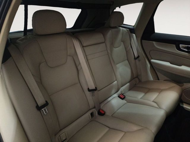 Volvo XC60 Business Plus 2WD