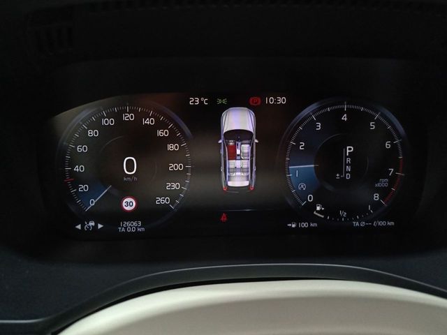 Volvo XC60 Business Plus 2WD