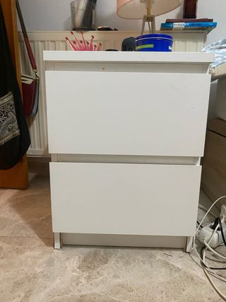 Mesilla de noche IKEA blanca