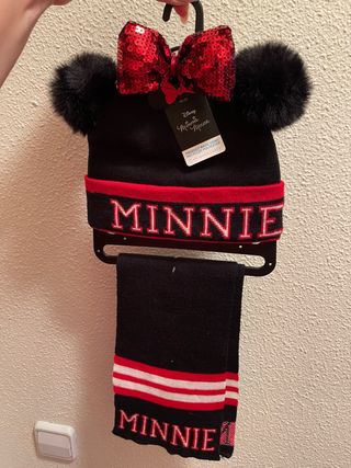 Conjunto Minnie Mouse Gorro y Bufanda