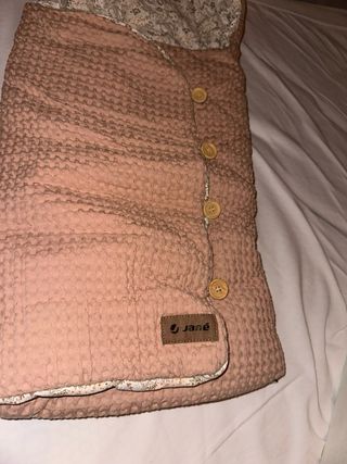 Saco capazo rosa con estampado floral