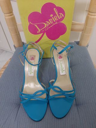 Sandalias Daniela de Amante Azul Tacon