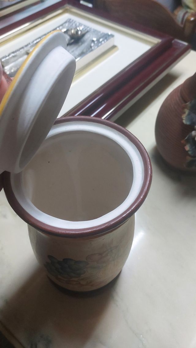 Biscottiera in ceramica decorata frutta