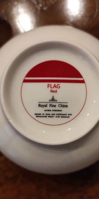 Servizio da tè con decorazioni a righe