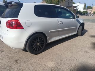 Volkswagen Golf GT