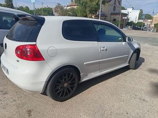 Volkswagen Golf GT