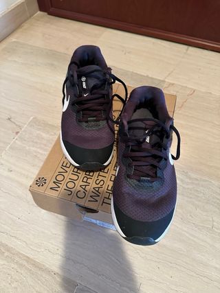 Zapatillas Nike Revolution  6 NN Talla 39