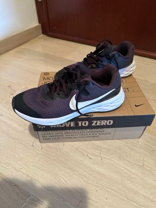 Zapatillas Nike Revolution  6 NN Talla 39