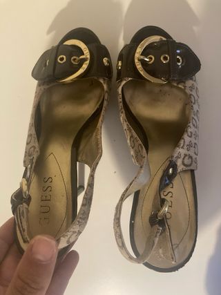 Tacones Guess Beige y Marrón Talla 36/37