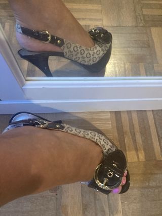 Tacones Guess Beige y Marrón Talla 36/37