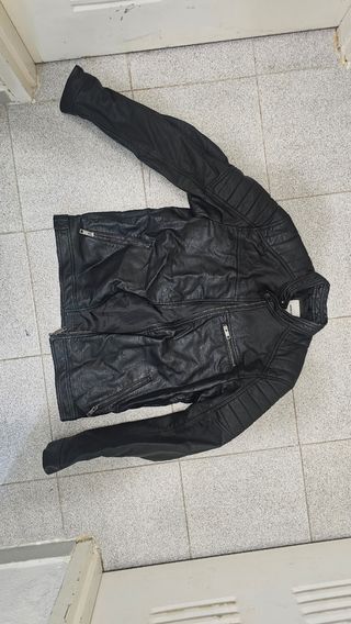 Chaqueta de cuero negra Talla XL