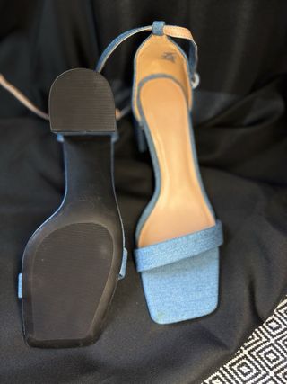 Sandalias tacón bajo azul T.39
