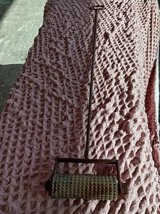 Rullo bocciarda vintage in ottone