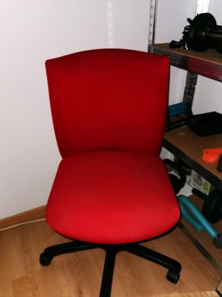 Silla oficina/escritorio ajustable roja