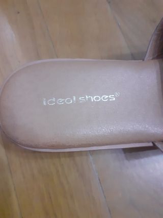 Zuecos destalonados beige