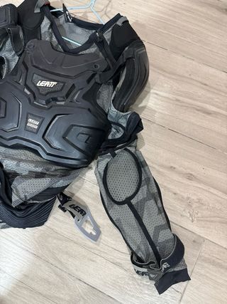 Peto integral Leatt protector motocross enduro