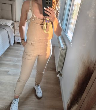 Mono largo beige tirantes