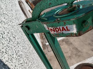 Imbottigliatrice Mondial per tappi sughero