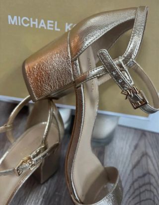 Sandalias Michael Kors Doradas