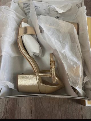 Sandalias Michael Kors Doradas