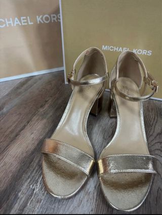 Sandalias Michael Kors Doradas