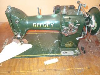 Máquina de coser Refrey