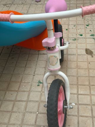 Bicicleta de equilibrio rosa Chicco