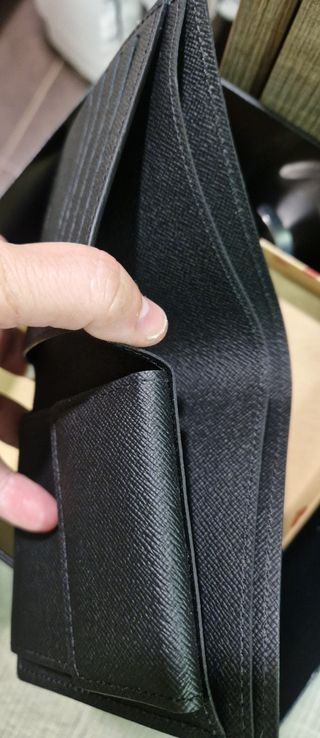 Cartera de caballero negra