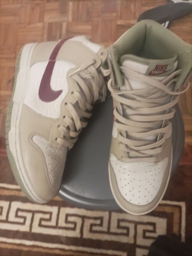 Zapatillas Nike Beige