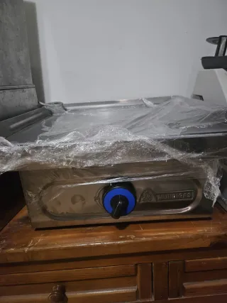 Plancha de acero inoxidable a Gas Mundigas