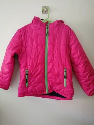 Cazadora niña rosa con cremallera verde