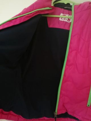 Cazadora niña rosa con cremallera verde