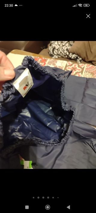 Ropa de agua Velilla azul talla M a estrenar