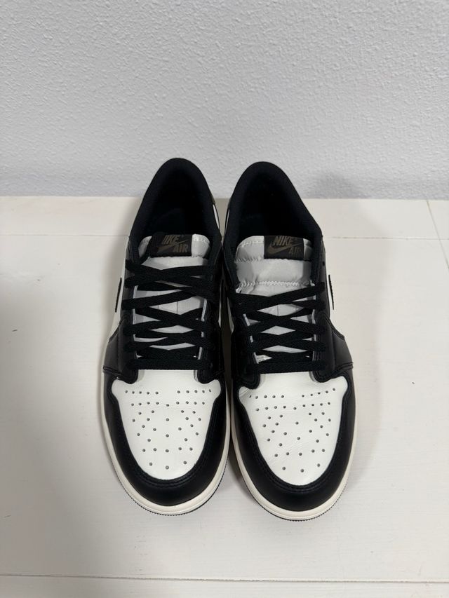 Jordan 1 Retro Low OG Mocha