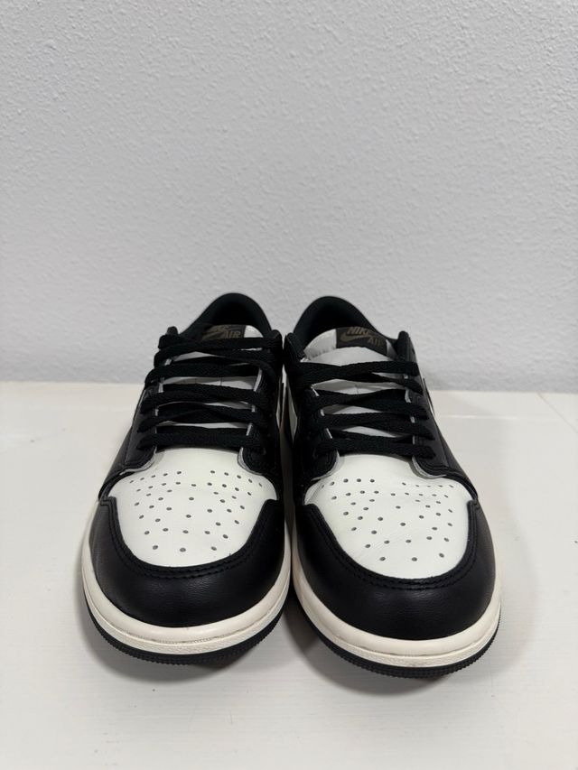 Jordan 1 Retro Low OG Mocha