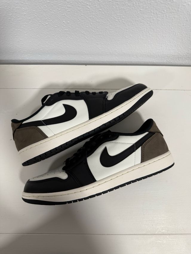 Jordan 1 Retro Low OG Mocha