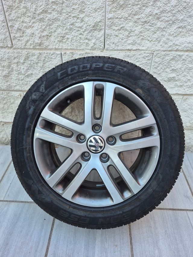 Llanta y neumático 205/55/16 sin estrenar