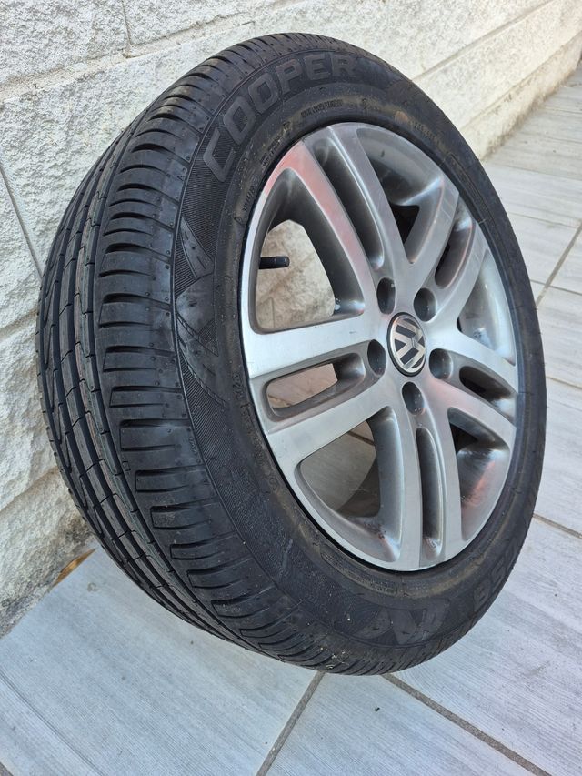 Llanta y neumático 205/55/16 sin estrenar