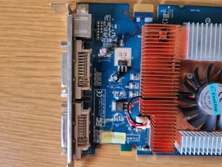 Disipador Geforce 7600GT PCI-E + Tarjeta Gráfica