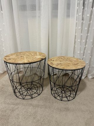 Mesitas auxiliares de metal y madera