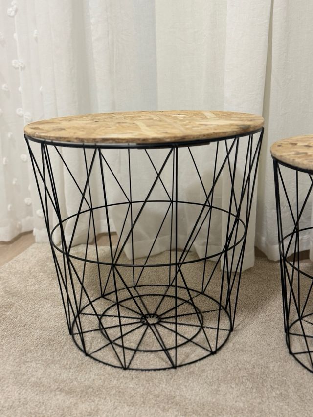 Mesitas auxiliares de metal y madera