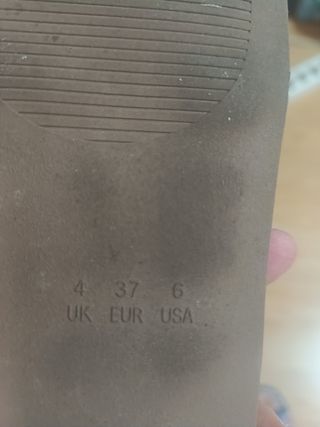 Sandalias Marrones y Rojas Talla 37