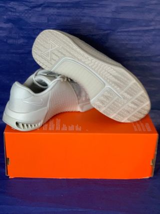 Nike Metcon 9 AMP Scarpa da Allenamento Grigio/Bia