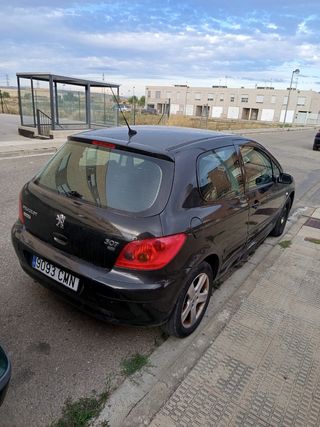 Peugeot 307 2004
