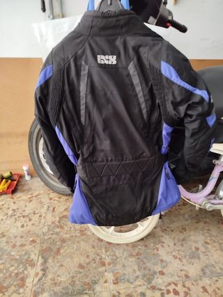 Chaqueta de moto Ixs negra y azul