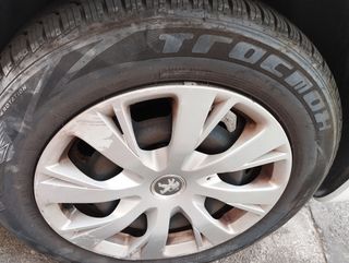 Peugeot 208 2016